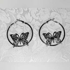 No Boundaries Silver Butterfly Hoop Earrings